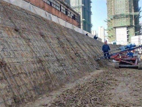 仲巴建筑边坡支护